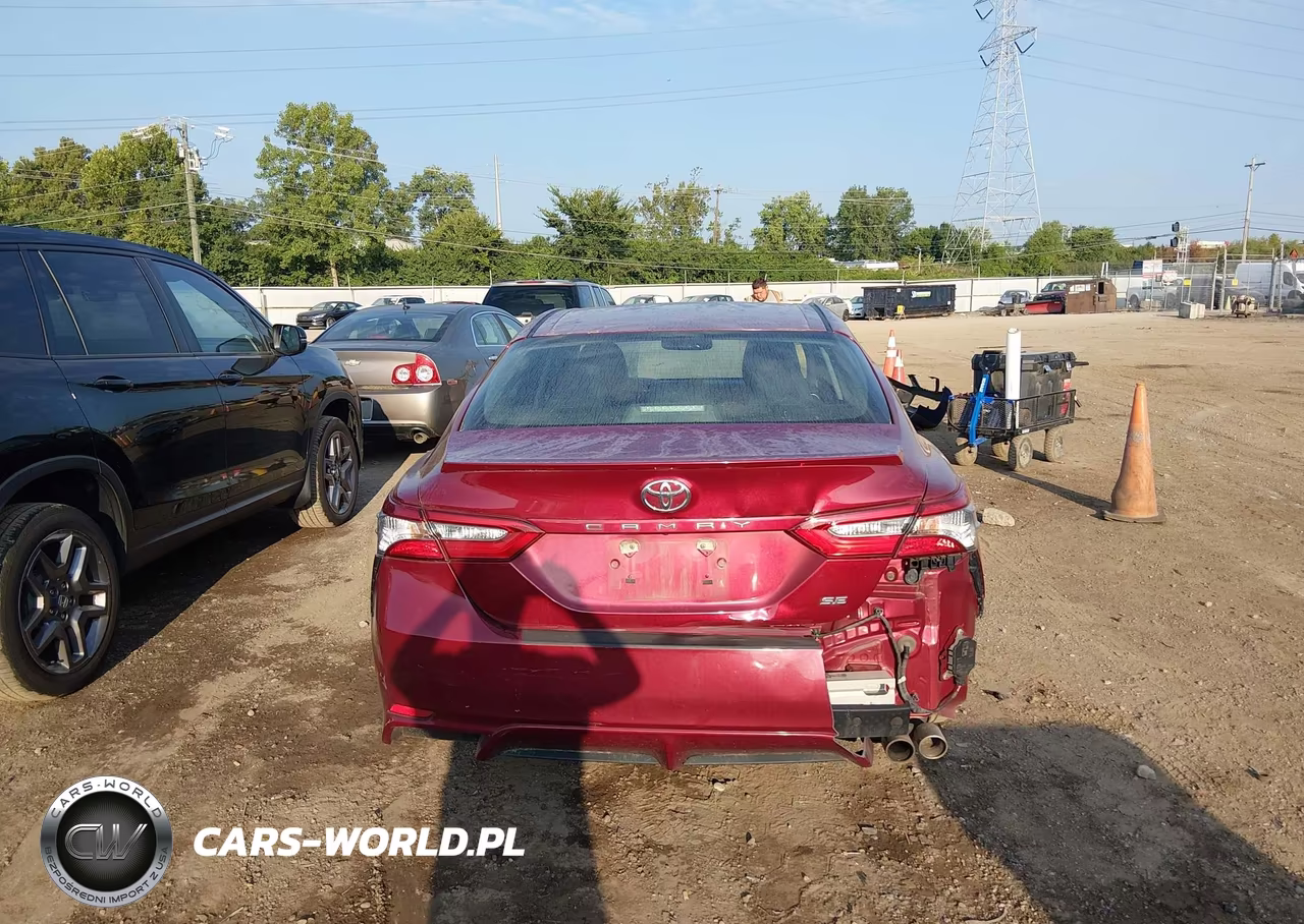 2018 Toyota Camry Se VIN:4T1B11HK4JU579646 - 16