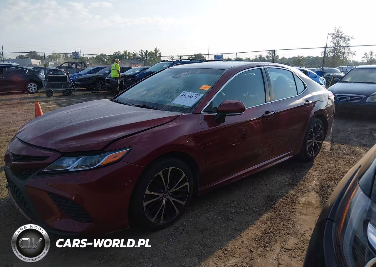 2018 Toyota Camry Se VIN:4T1B11HK4JU579646 - 2