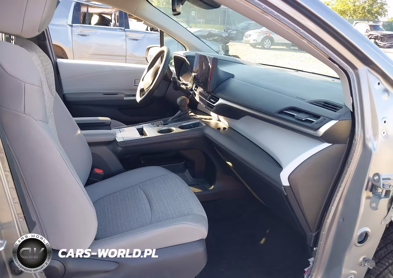 2026 Toyota Sienna Le VIN:5TDKRKECXTS317864 - 5