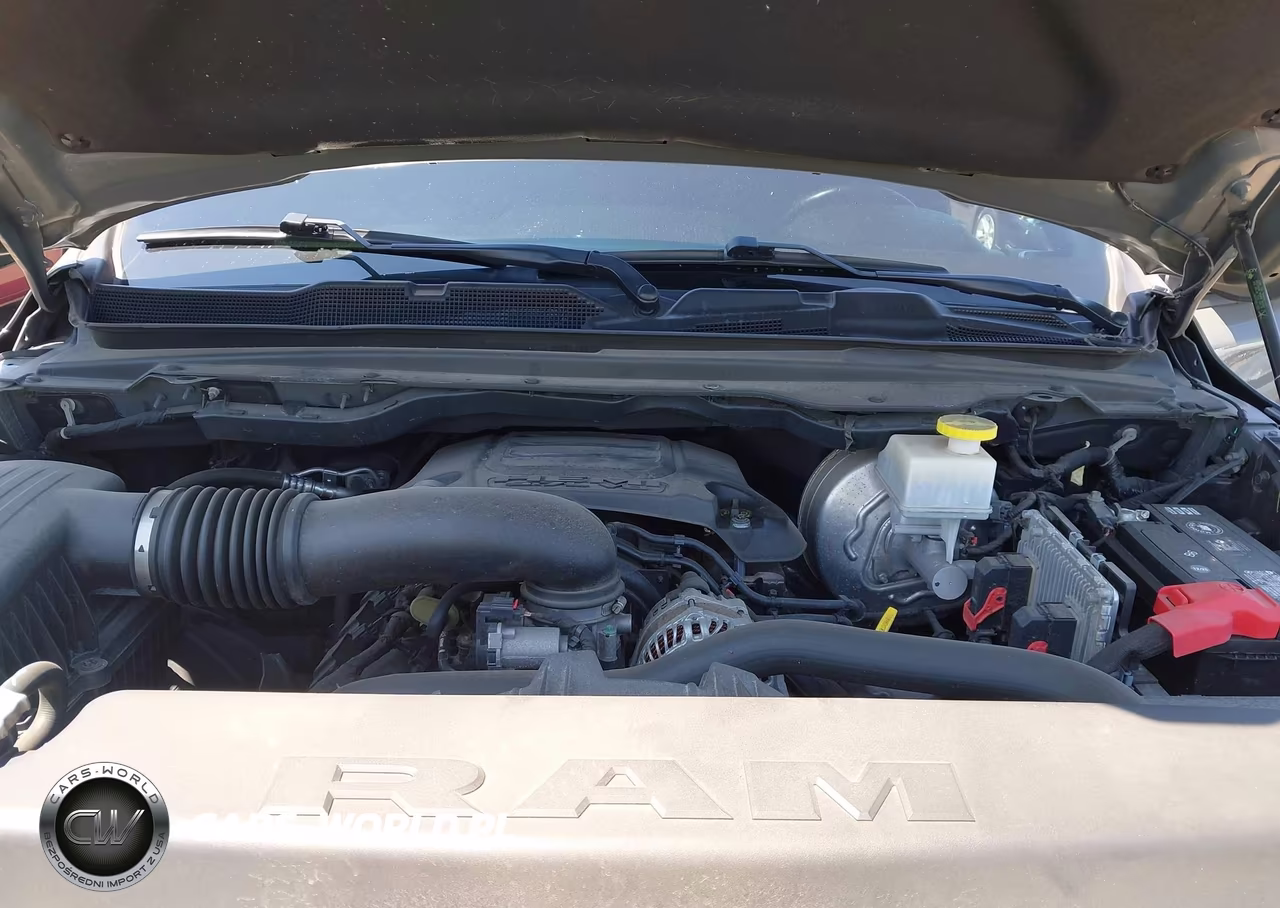 2020 Ram 1500 VIN:1C6SRFFT3LN379304 - 10