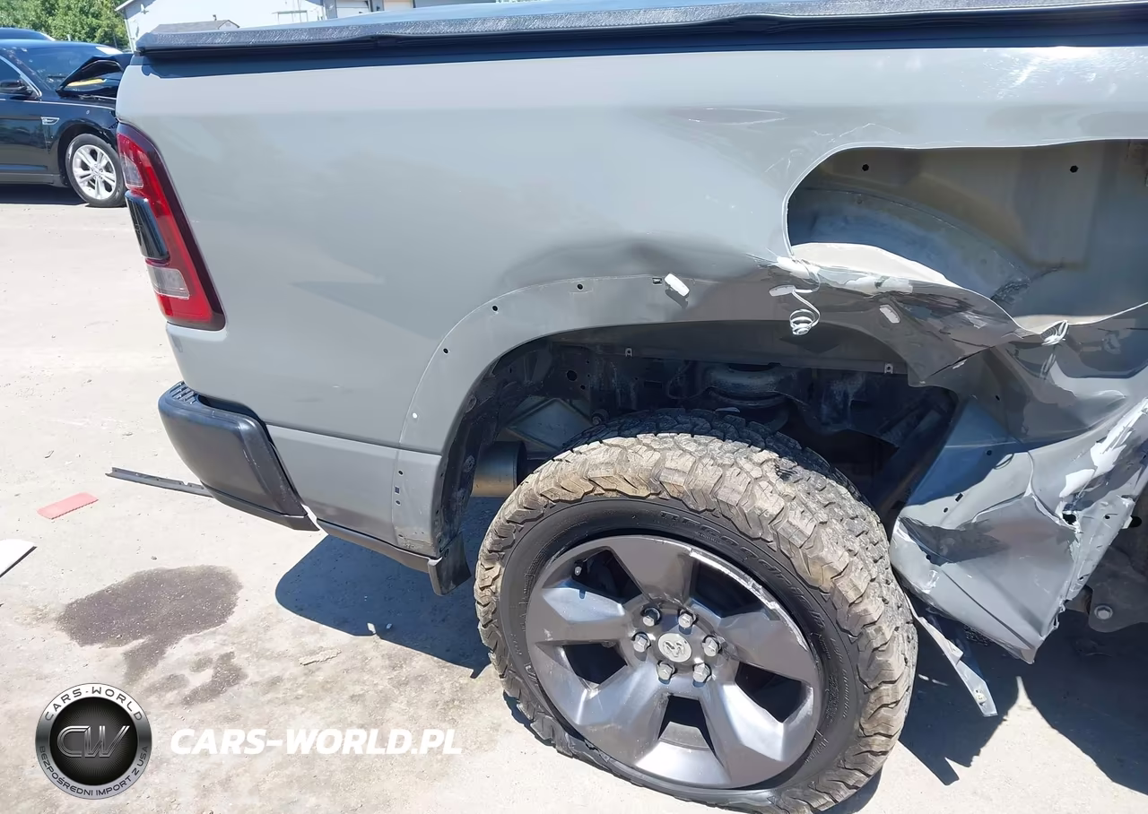 2020 Ram 1500 VIN:1C6SRFFT3LN379304 - 18