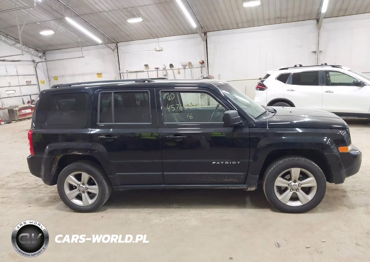 2016 Jeep Patriot Latitude VIN:1C4NJRFB2GD647275 - 13