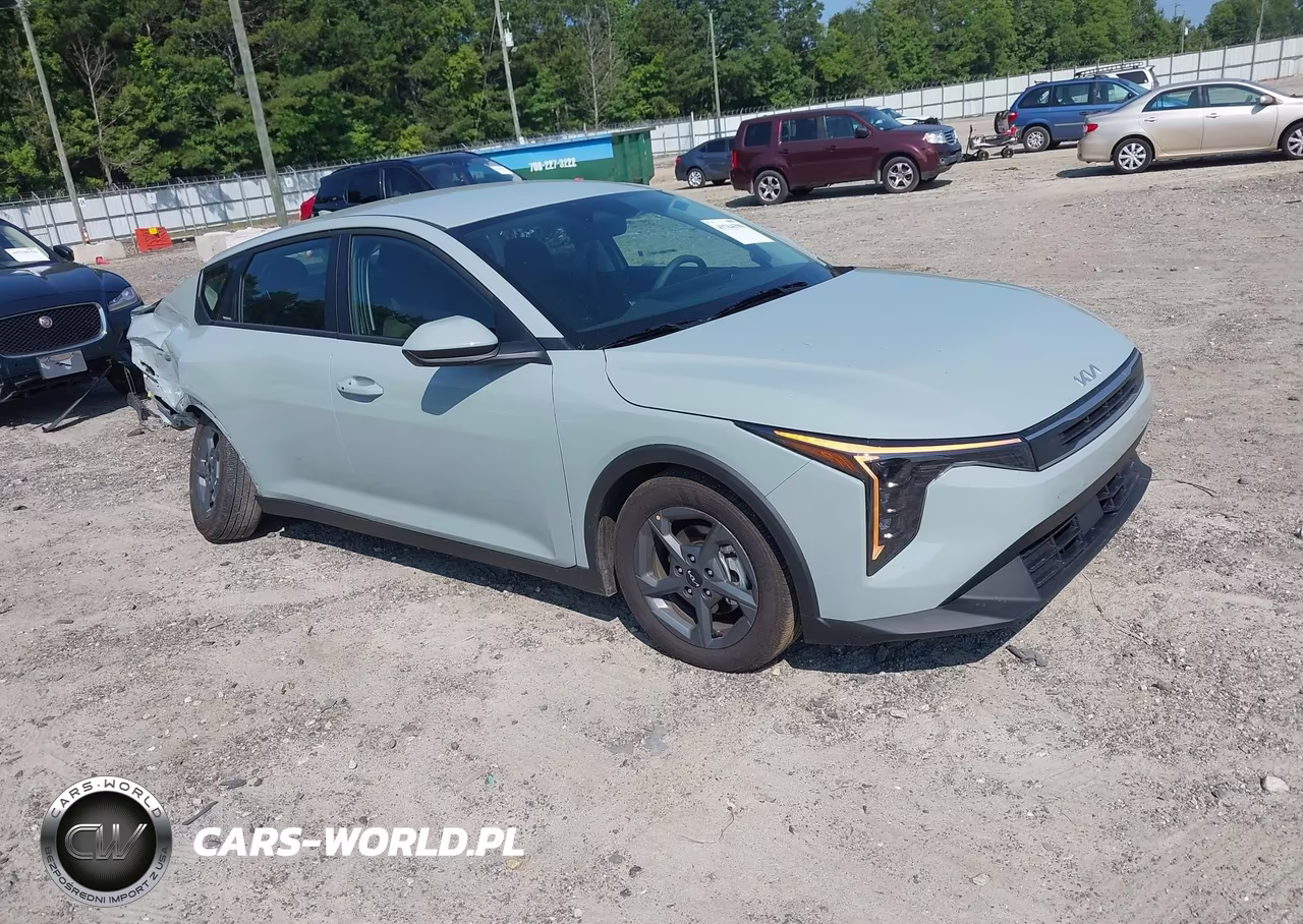 2026 Kia K4 Lxs