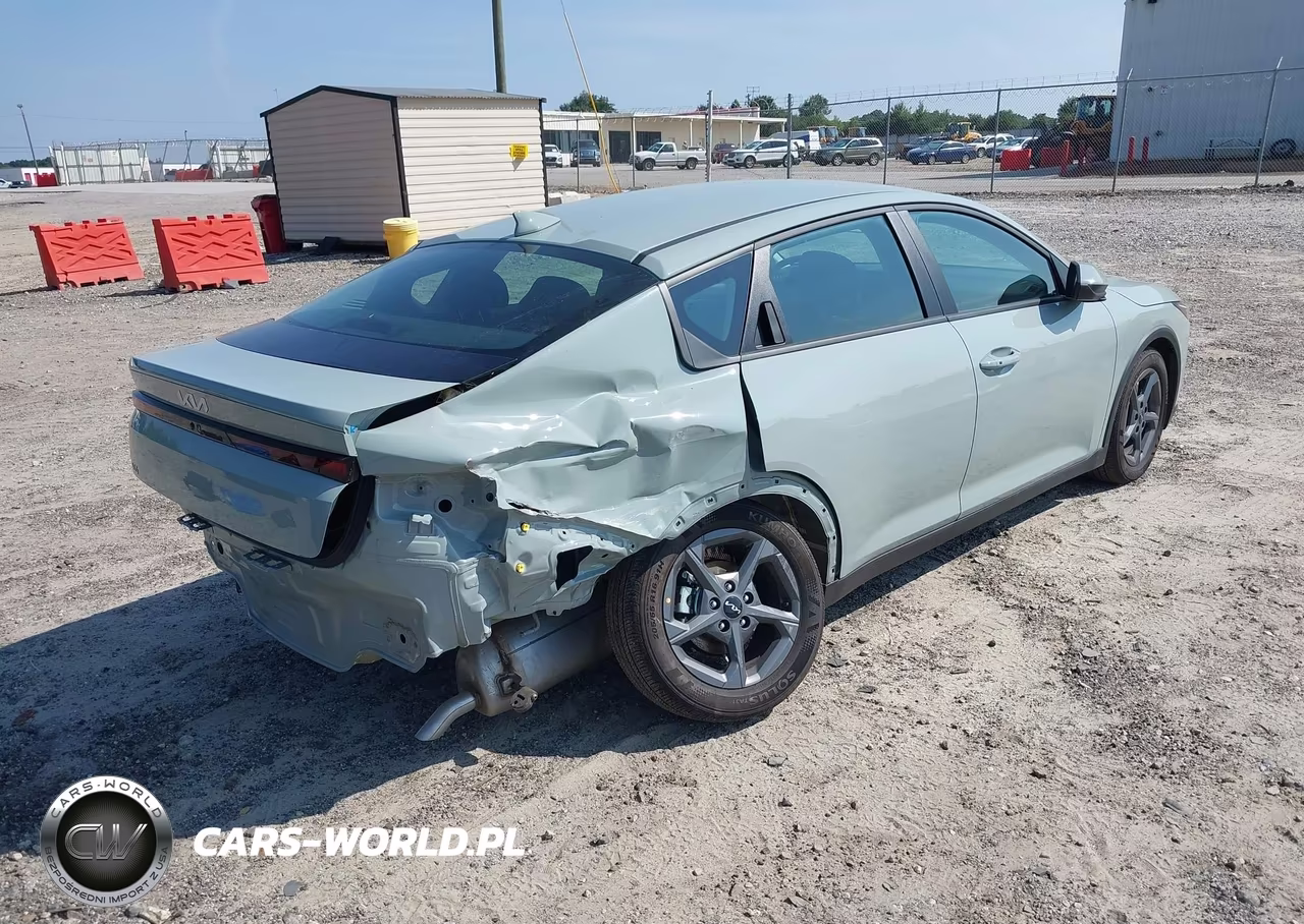 2026 Kia K4 Lxs VIN:3KPFT4DE8TE272516 - 4