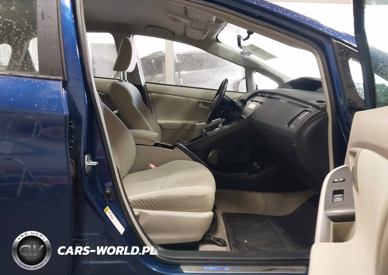 2011 Toyota Prius Three VIN:JTDKN3DU5B1437403 - 5