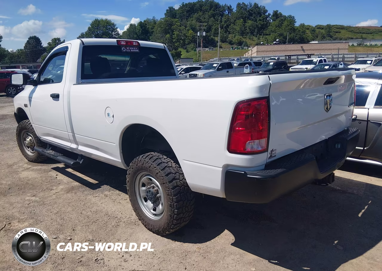 2018 Ram 2500 Tradesman 4X4 8' Box VIN:3C6MR5AJXJG308471 - 3