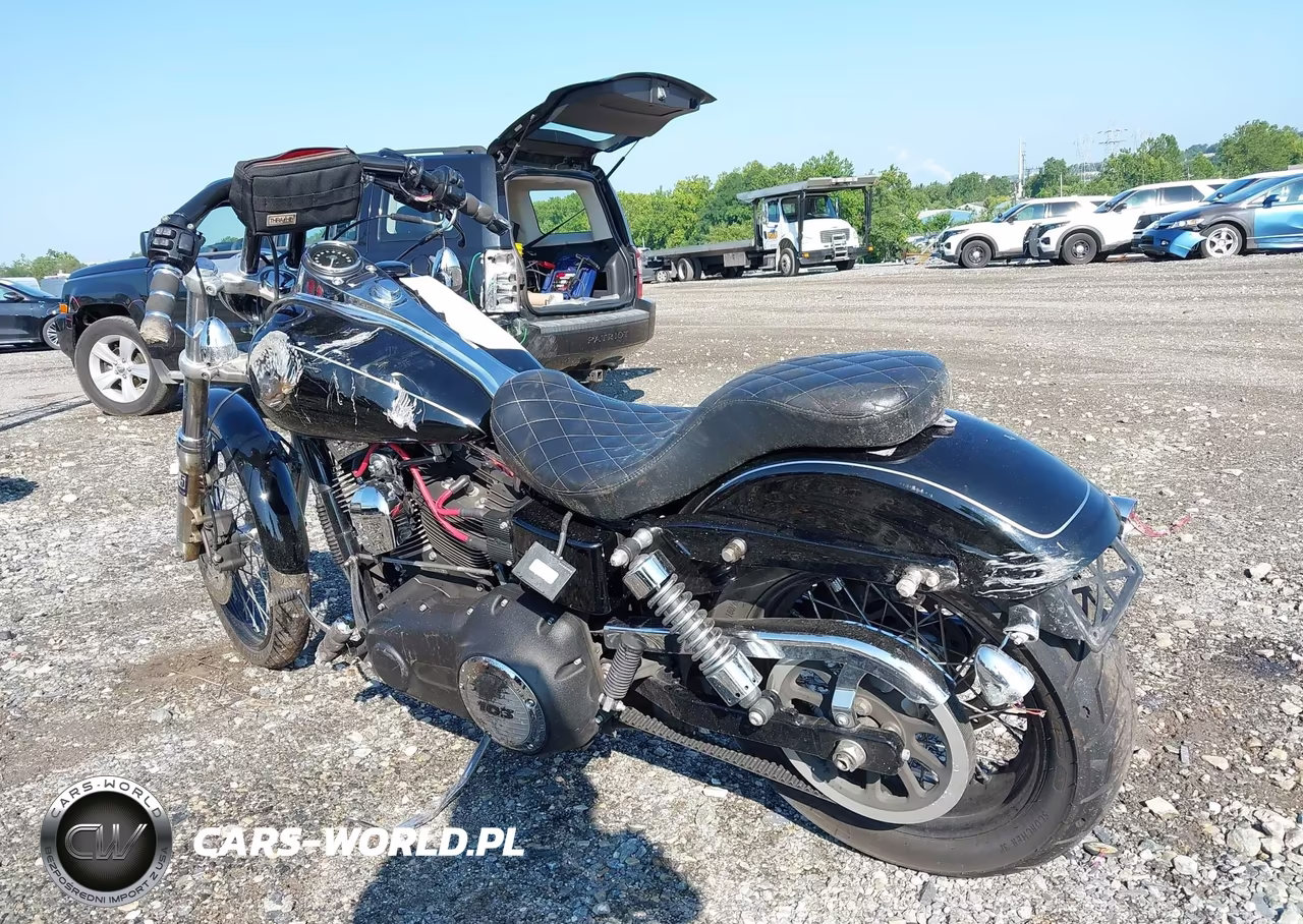 2012 Harley-Davidson Fxdwg Dyna Wide Glide VIN:1HD1GPM16CC324681 - 3