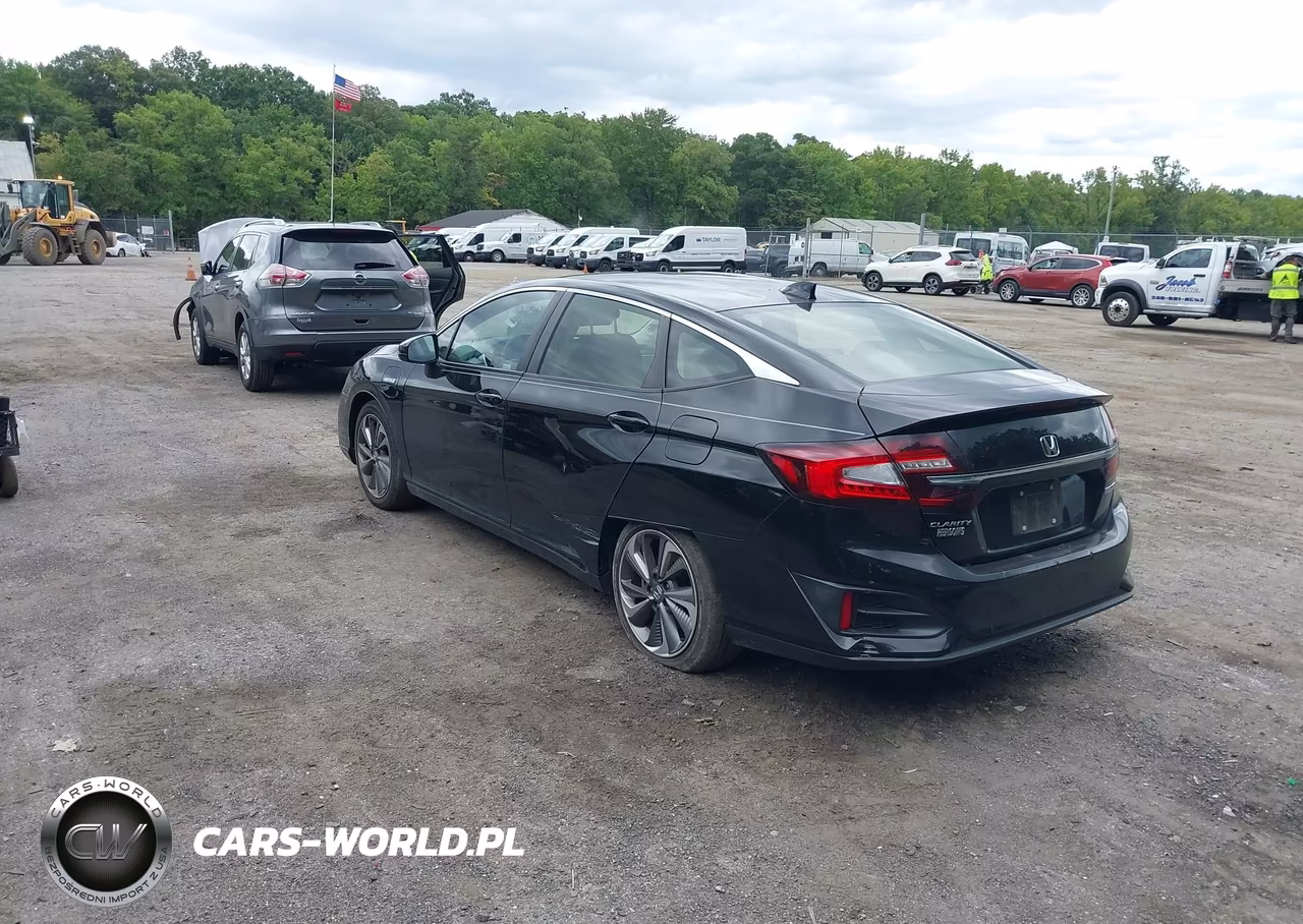 2018 Honda Clarity Plug-In Hybrid VIN:JHMZC5F16JC023079 - 3