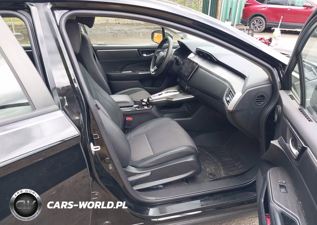 2018 Honda Clarity Plug-In Hybrid VIN:JHMZC5F16JC023079 - 5