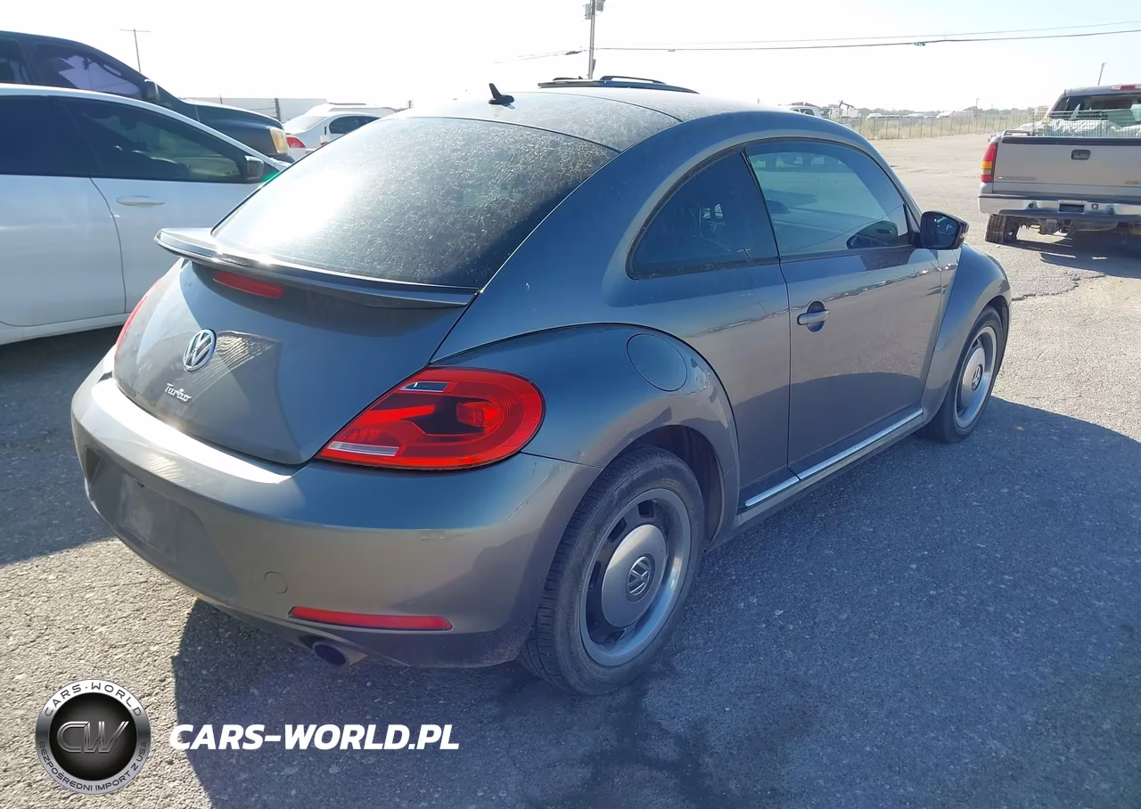 2013 Volkswagen Beetle 2.0T Turbo VIN:3VWV67AT2DM606597 - 4