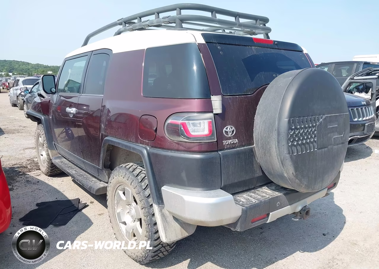 2007 Toyota Fj Cruiser VIN:JTEBU11F470100615 - 3