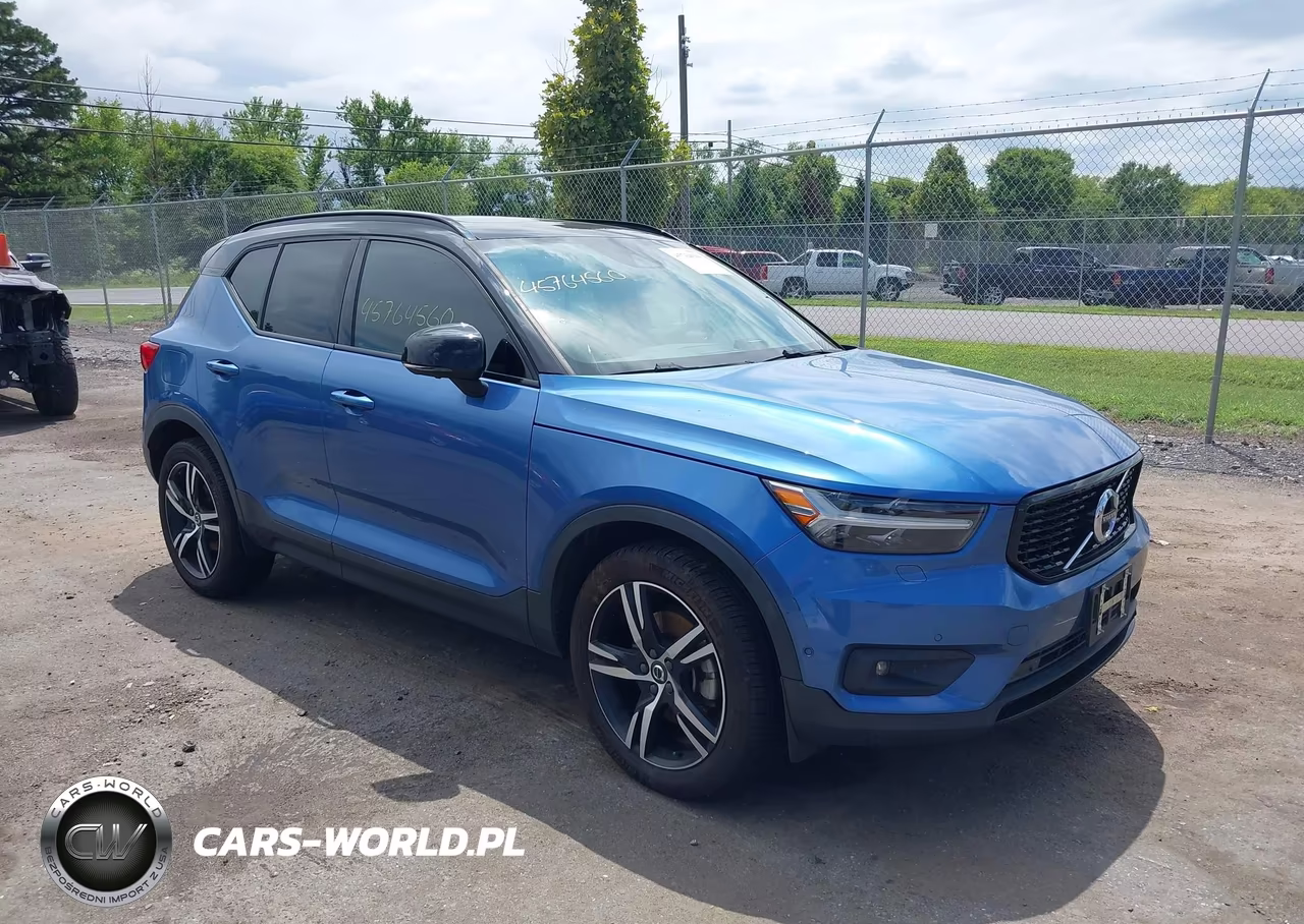 2019 Volvo Xc40 T5 R-Design – zdjęcie 1 z 16