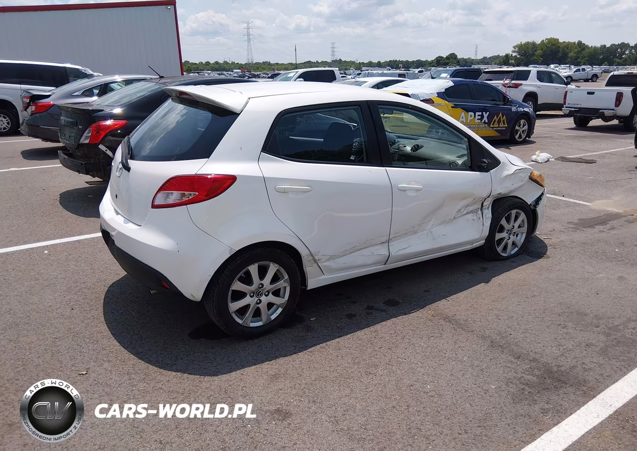 2014 Mazda Mazda2 Touring VIN:JM1DE1LZ9E0177267 - 4