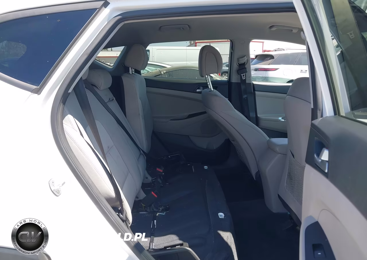 2017 Hyundai Tucson Se VIN:KM8J33A4XHU331425 - 8