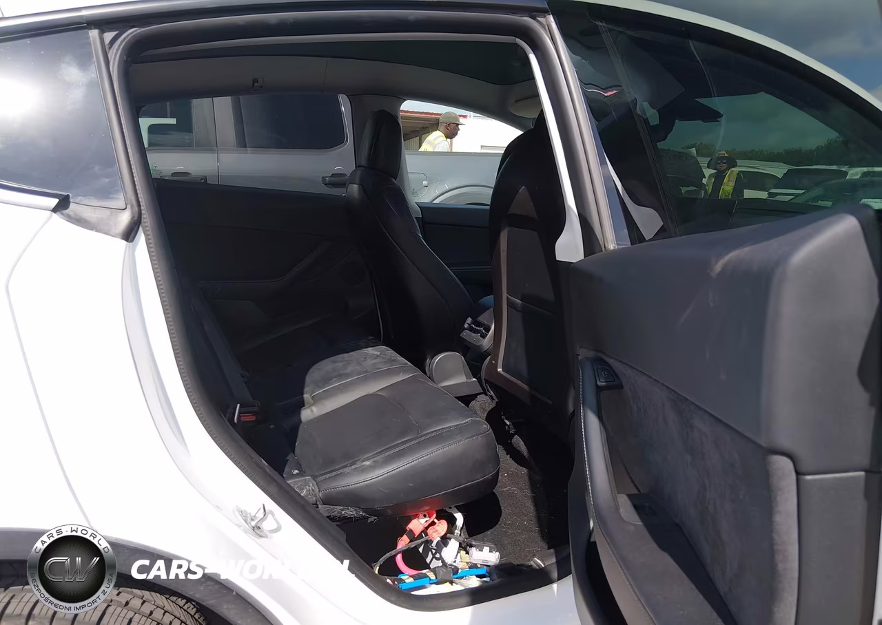 2021 Tesla Model Y Long Range Dual Motor All-Wheel Drive VIN:5YJYGDEE6MF204691 - 8