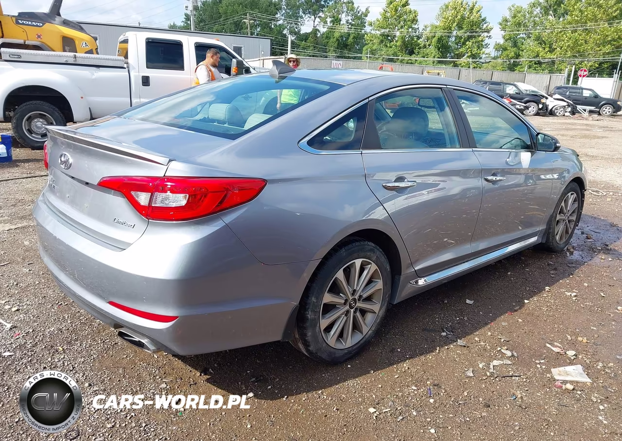 2017 Hyundai Sonata Limited VIN:5NPE34AF0HH485326 - 4