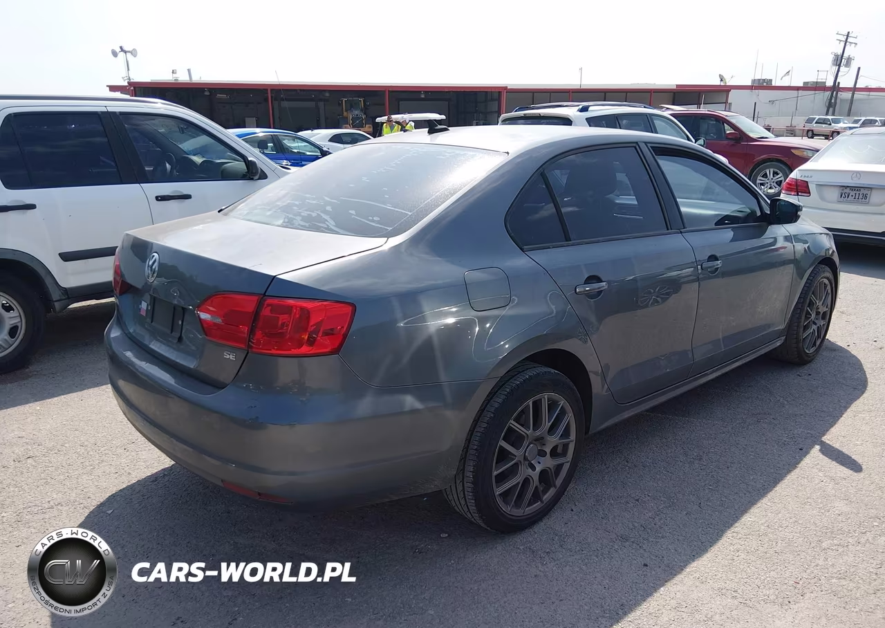 2014 Volkswagen Jetta 1.8T Se VIN:3VWD17AJ7EM227976 - 4