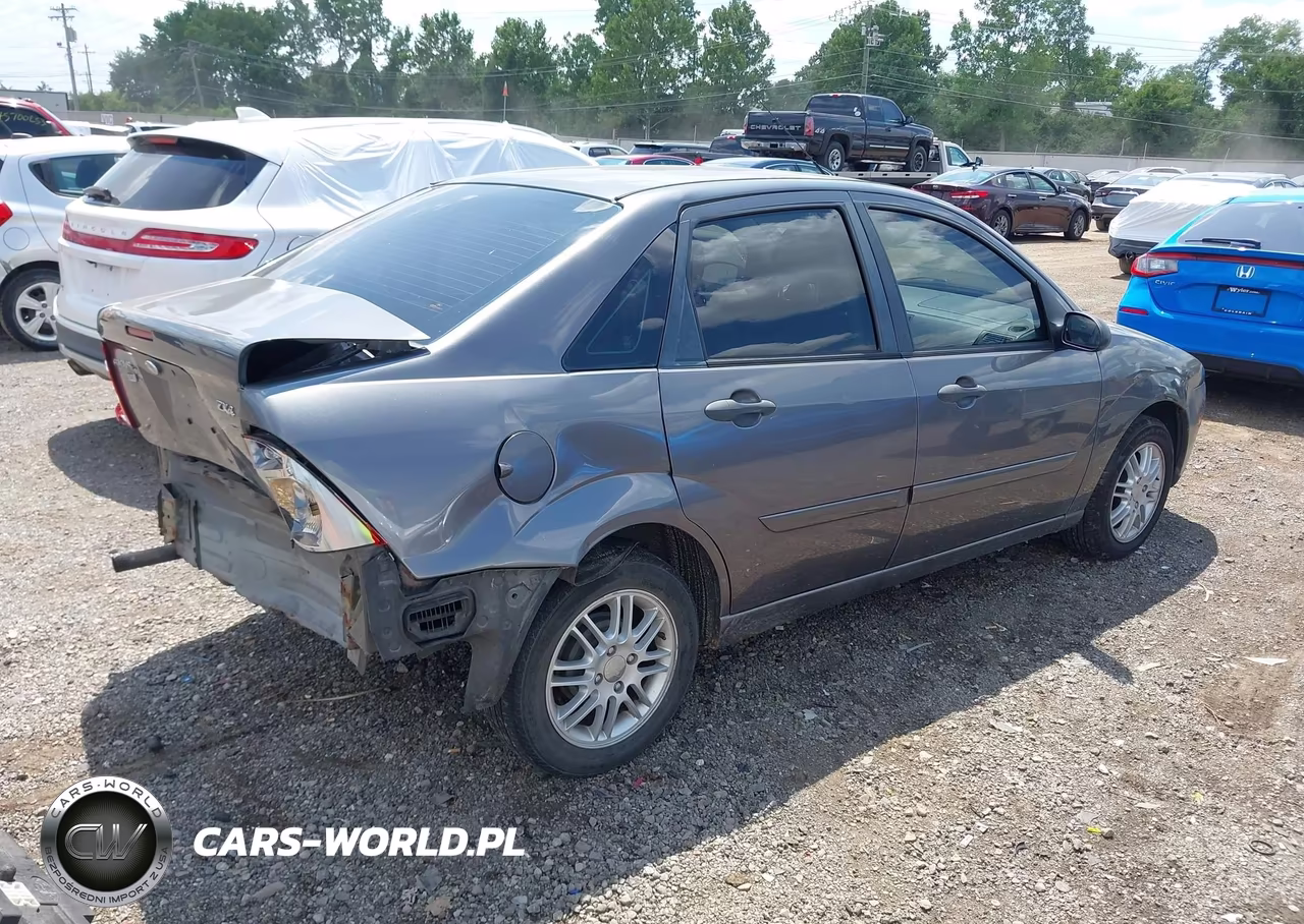 2006 Ford Focus Zx4 VIN:1FAFP34N56W212790 - 4