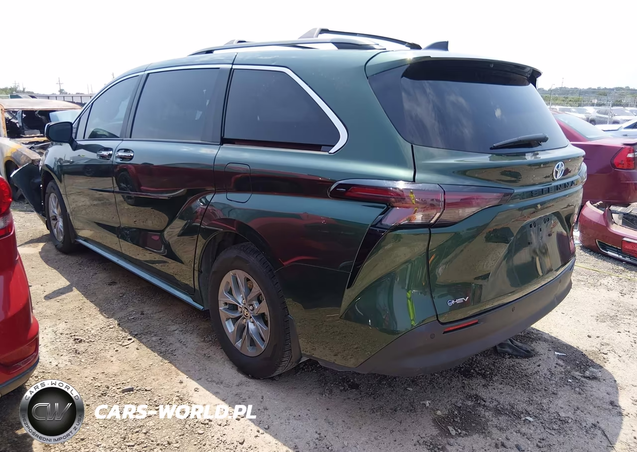 2025 Toyota Sienna Xle VIN:5TDYRKECXSS280601 - 3