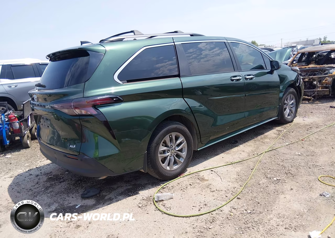 2025 Toyota Sienna Xle VIN:5TDYRKECXSS280601 - 4