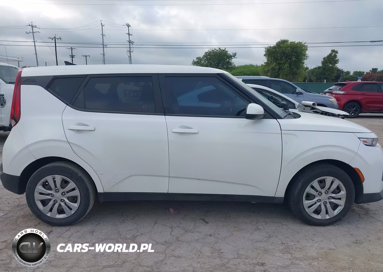 2022 Kia Soul Lx VIN:KNDJ23AU9N7153637 - 13