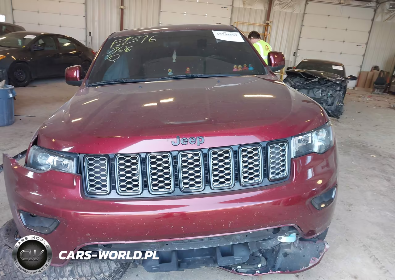2018 Jeep Grand Cherokee Altitude 4X4 VIN:1C4RJFAG1JC470251 - 12