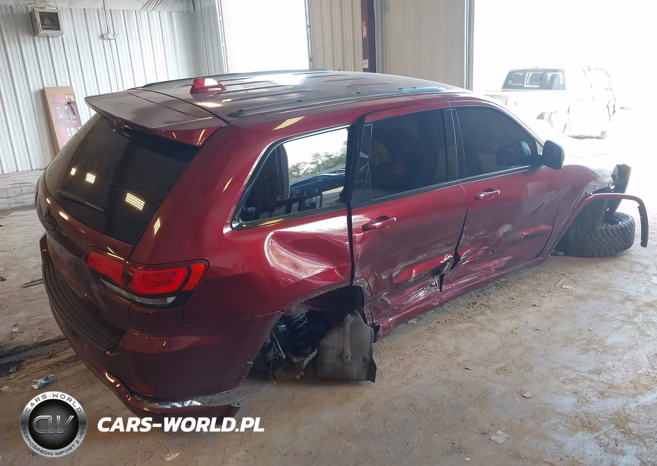 2018 Jeep Grand Cherokee Altitude 4X4 VIN:1C4RJFAG1JC470251 - 4