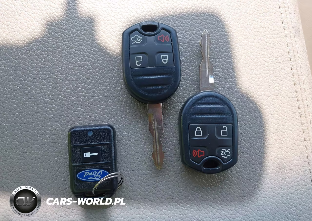 2013 Ford Expedition Limited VIN:1FMJU2A52DEF60072 - 11