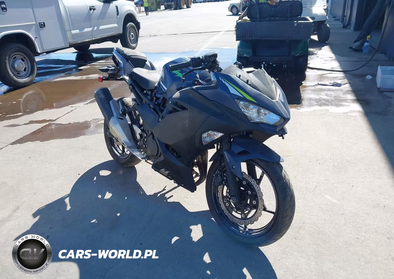 2022 Kawasaki Ex400