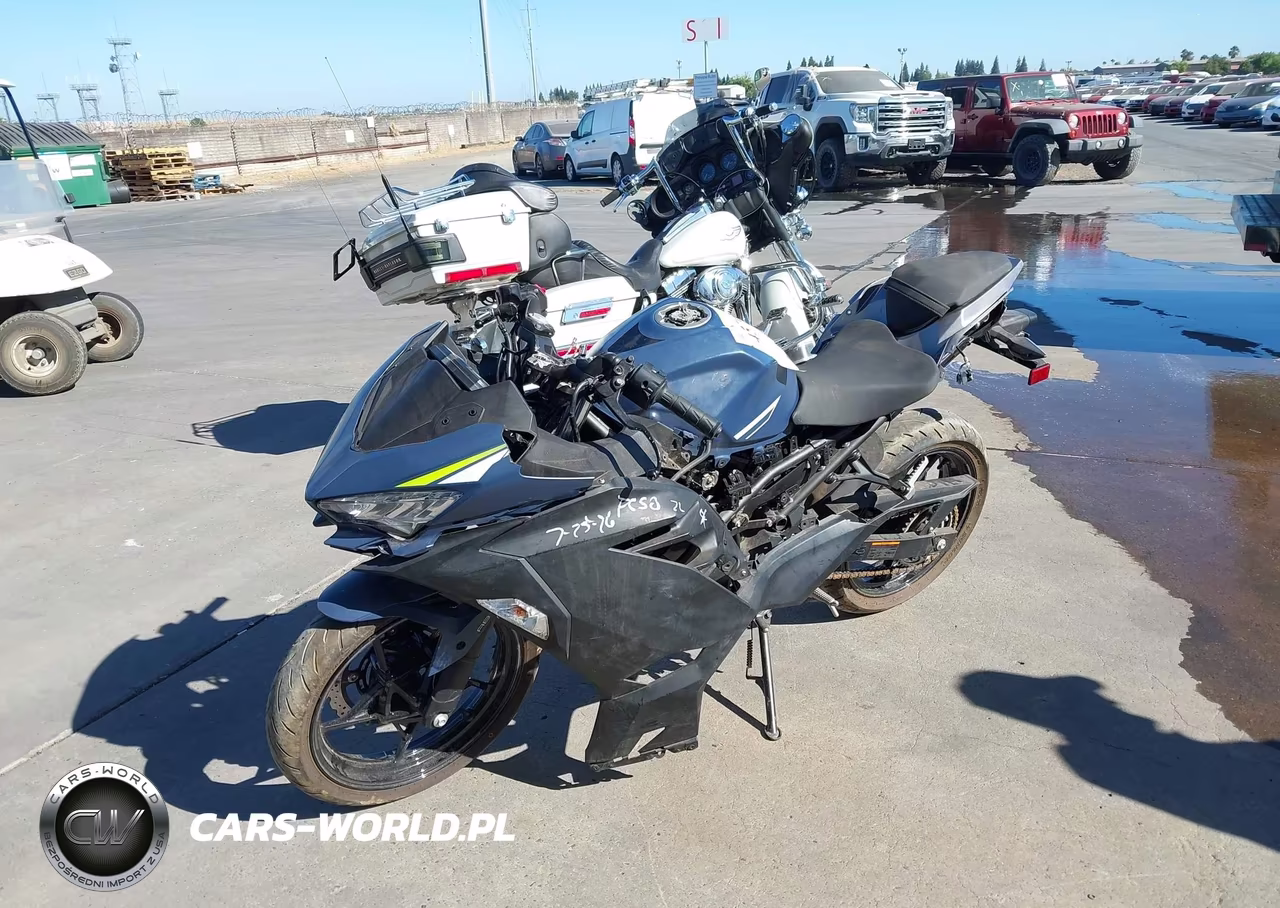 2022 Kawasaki Ex400 VIN:JKAEXKG13NDAG4327 - 2