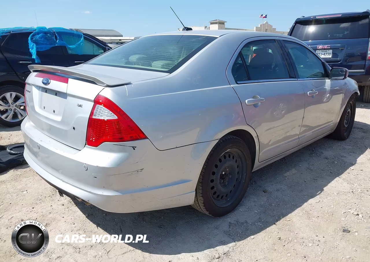 2010 Ford Fusion Se VIN:3FAHP0HA6AR206331 - 4