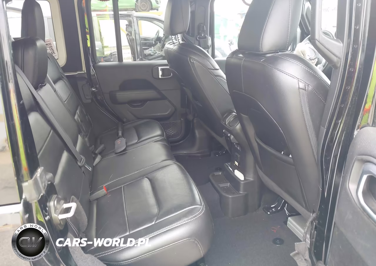 2022 Jeep Wrangler Unlimited Sahara 4X4 VIN:1C4HJXEN9NW118615 - 8