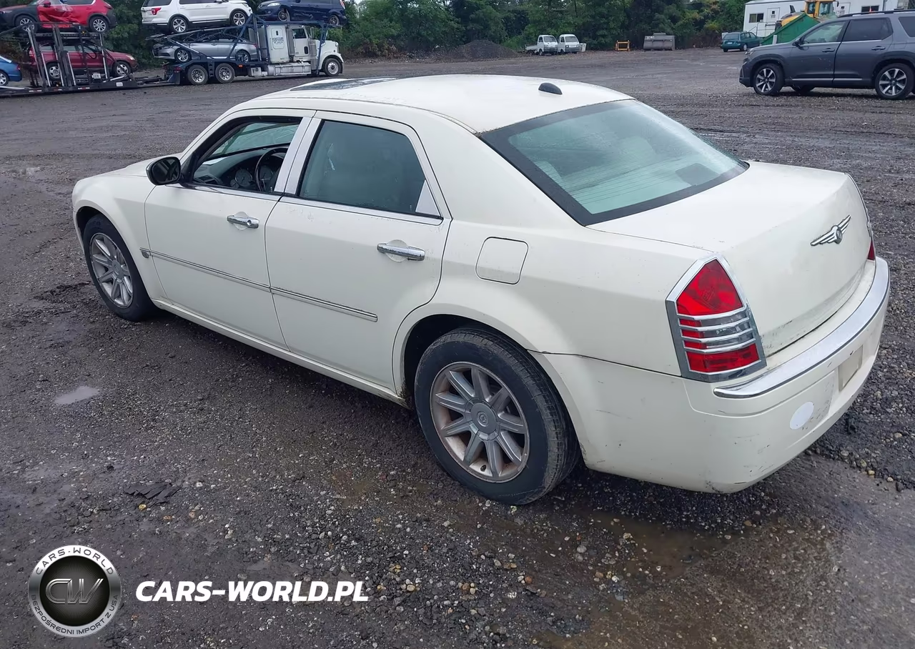 2005 Chrysler 300C VIN:2C3JA63H25H502232 - 3