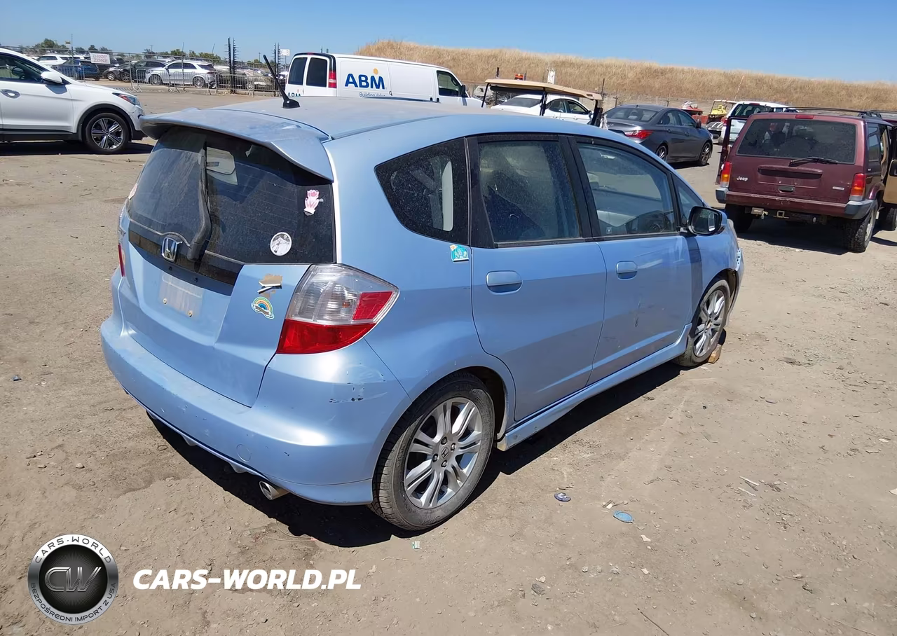 2009 Honda Fit Sport VIN:JHMGE88429C001716 - 4