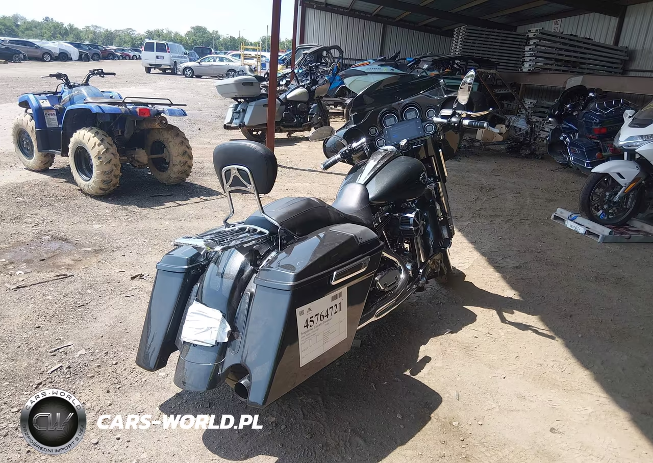 2009 Harley-Davidson Flhx VIN:1HD1KB4179Y686872 - 4
