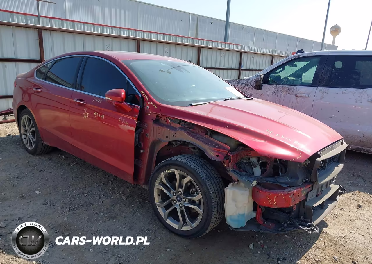 2020 Ford Fusion Hybrid Titanium – zdjęcie 1 z 19