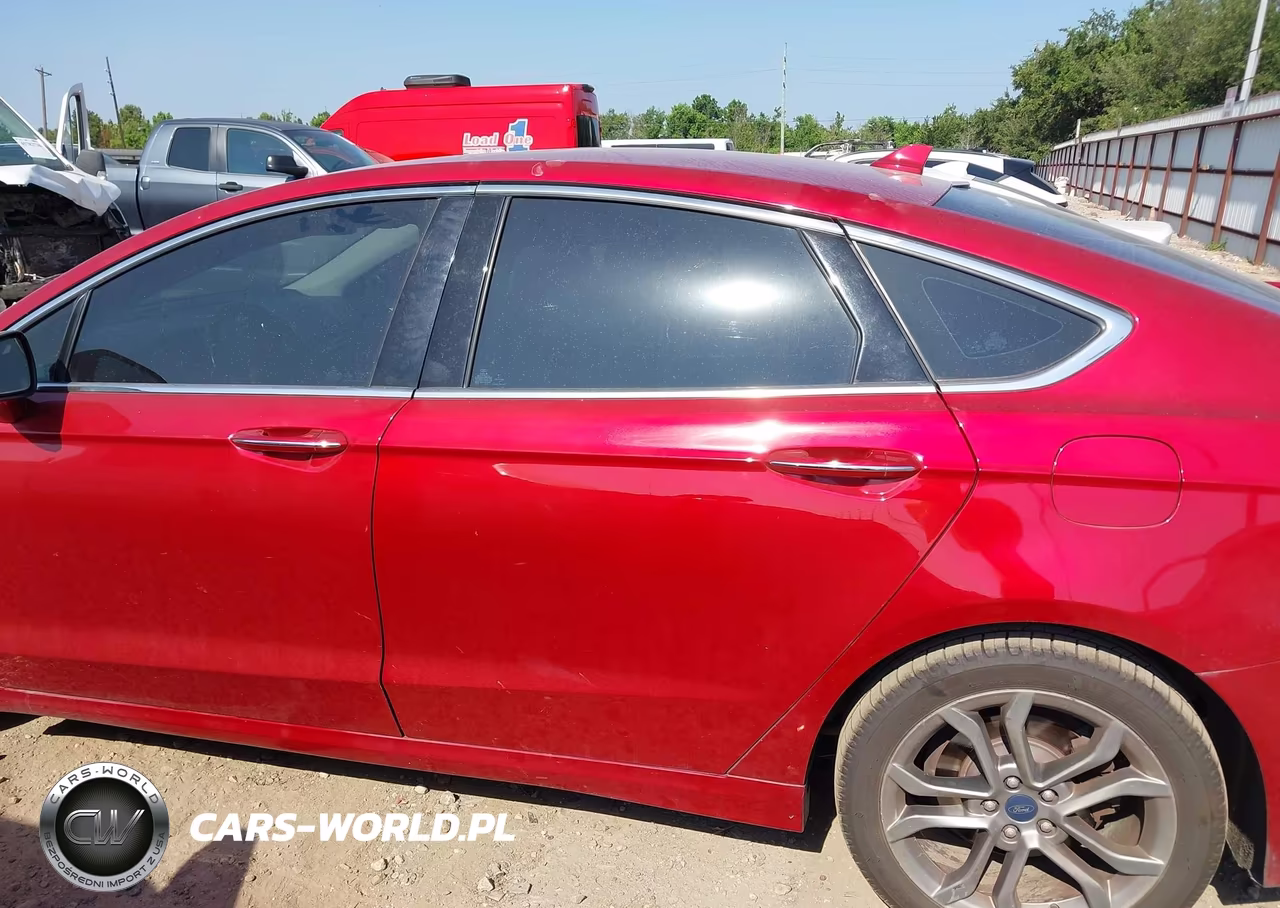 2020 Ford Fusion Hybrid Titanium VIN:3FA6P0RU4LR141529 - 15