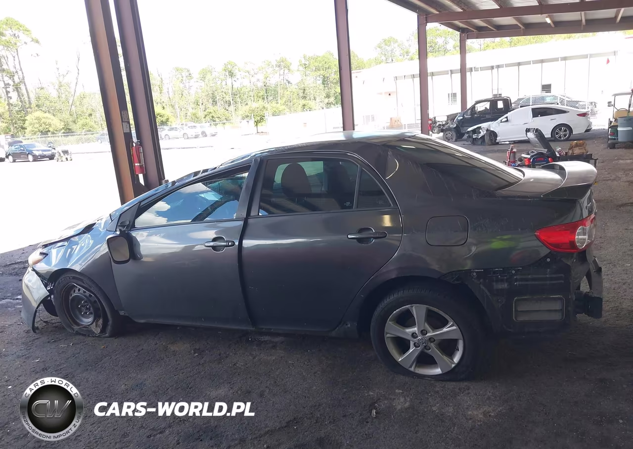2011 Toyota Corolla S VIN:2T1BU4EE8BC621486 - 14