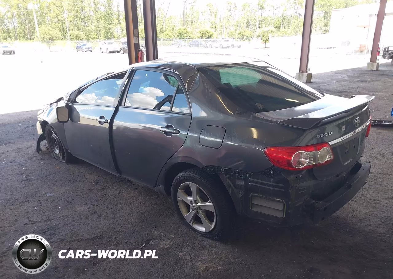 2011 Toyota Corolla S VIN:2T1BU4EE8BC621486 - 3