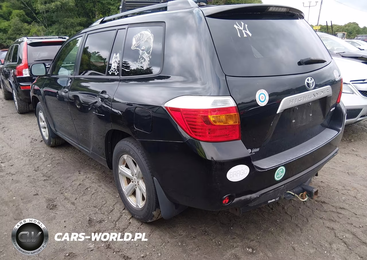 2010 Toyota Highlander Base V6 VIN:5TDBK3EH1AS004365 - 3