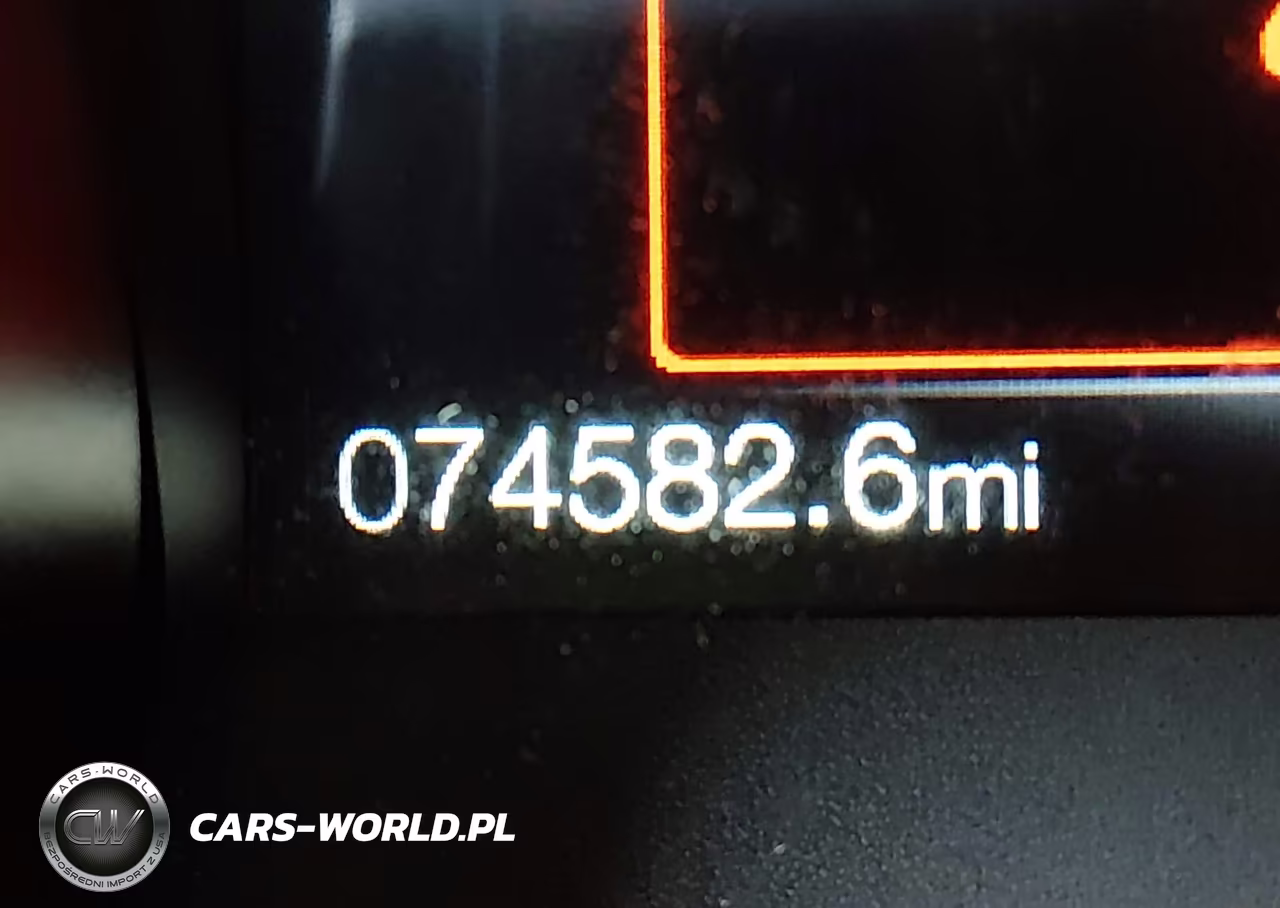 2018 Ford Mustang Ecoboost VIN:1FA6P8TH3J5106829 - 16