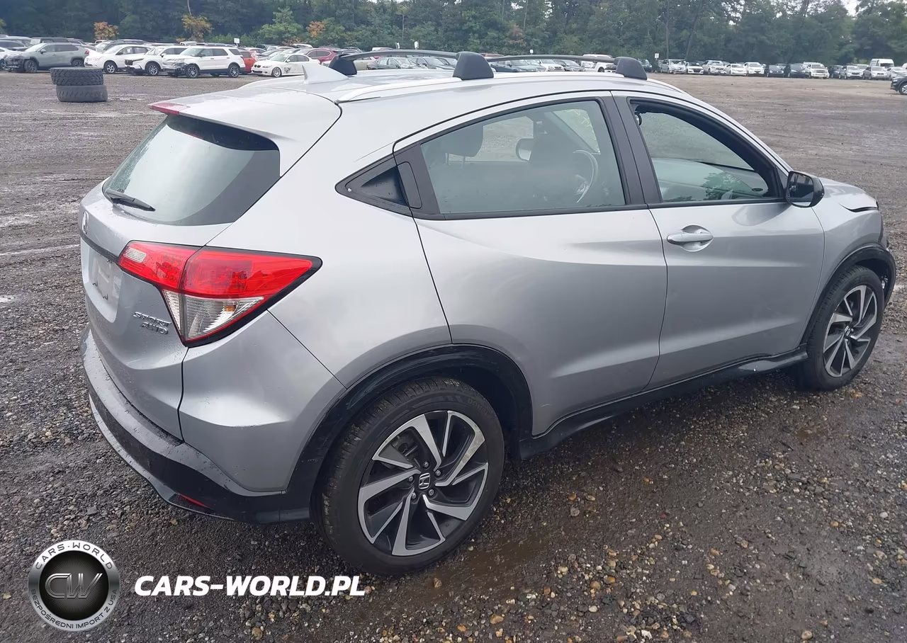 2019 Honda Hr-V Sport VIN:3CZRU6H16KM734521 - 4