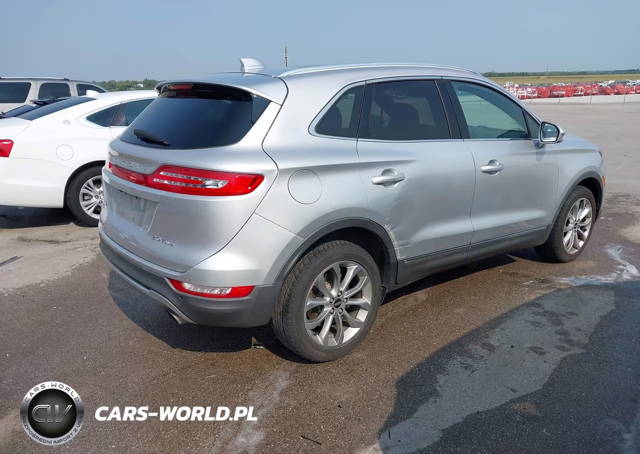 2017 Lincoln Mkc Select VIN:5LMCJ2D91HUL11657 - 4