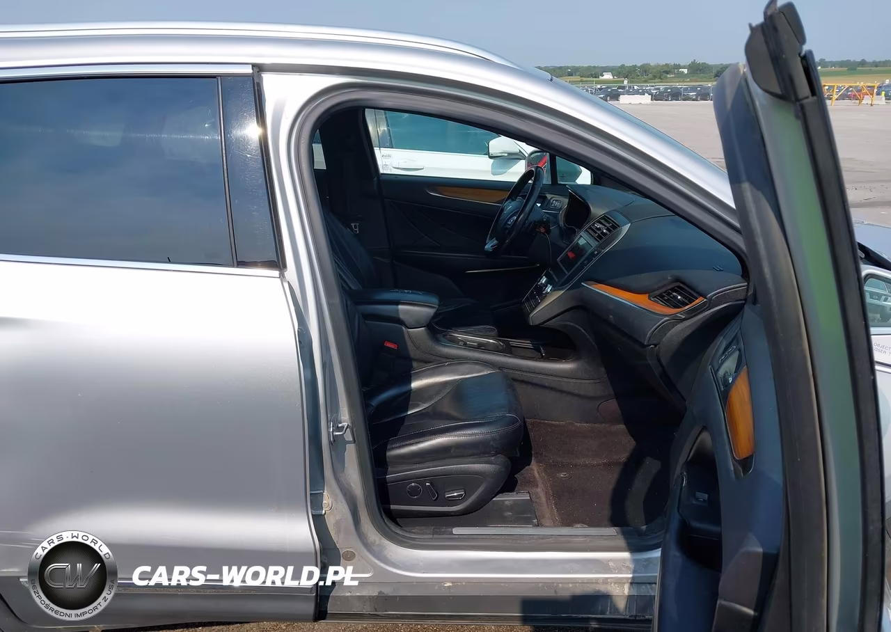 2017 Lincoln Mkc Select VIN:5LMCJ2D91HUL11657 - 5