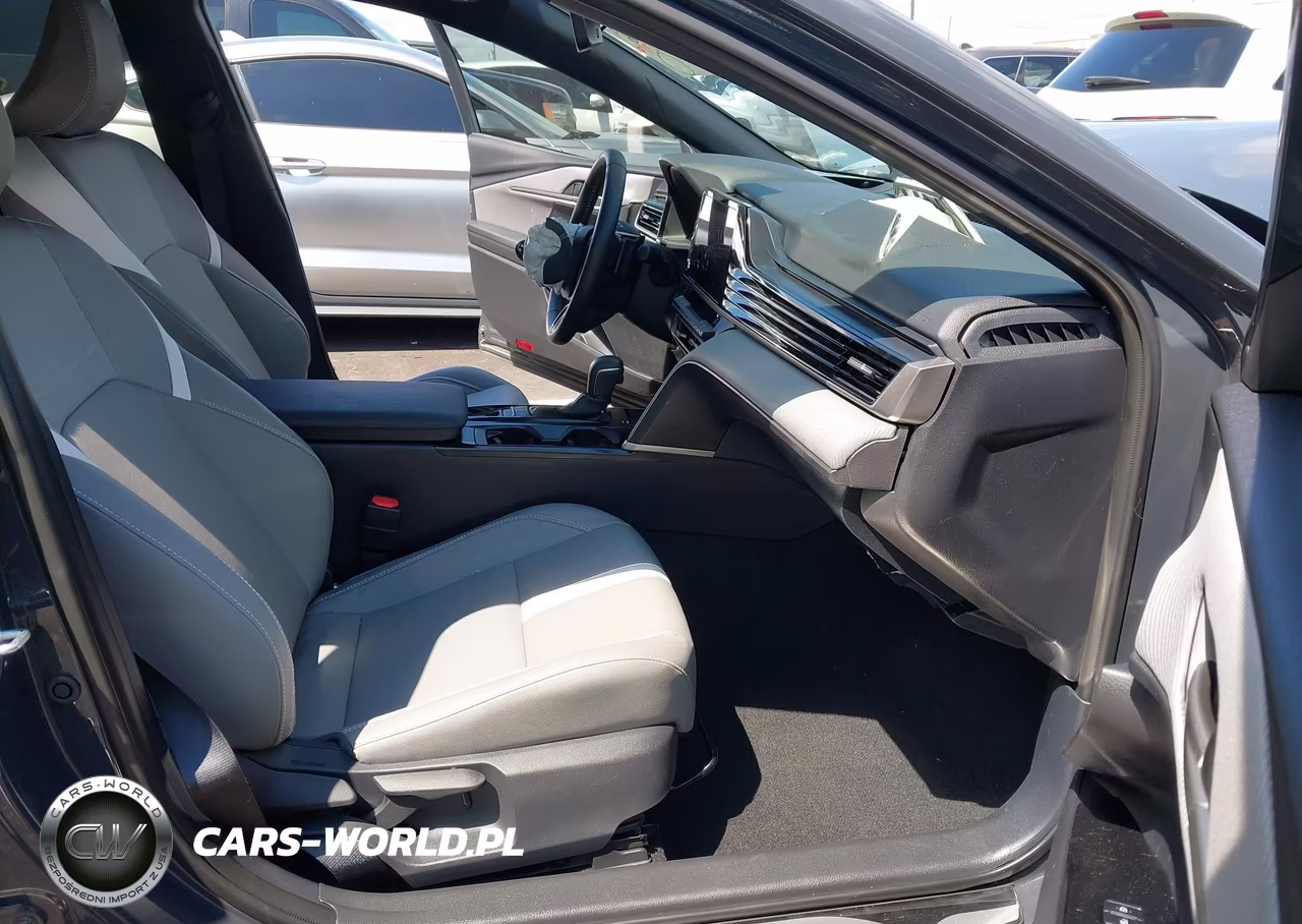 2026 Toyota Camry Se VIN:4T1DAACK0TU292940 - 5