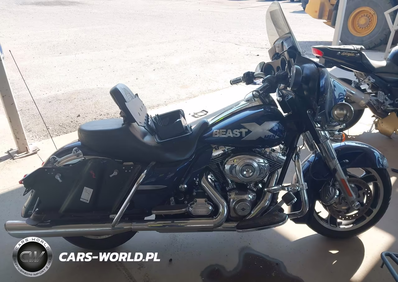 2012 Harley-Davidson Flhx Street Glide VIN:1HD1KBM18CB636945 - 13