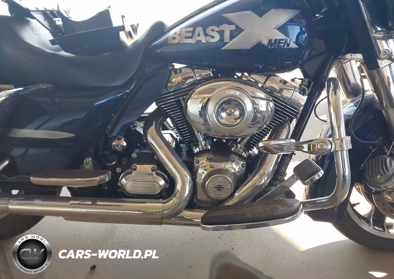 2012 Harley-Davidson Flhx Street Glide VIN:1HD1KBM18CB636945 - 8