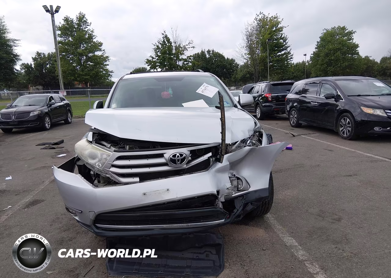 2012 Toyota Highlander Se VIN:5TDBK3EH8CS145825 - 12