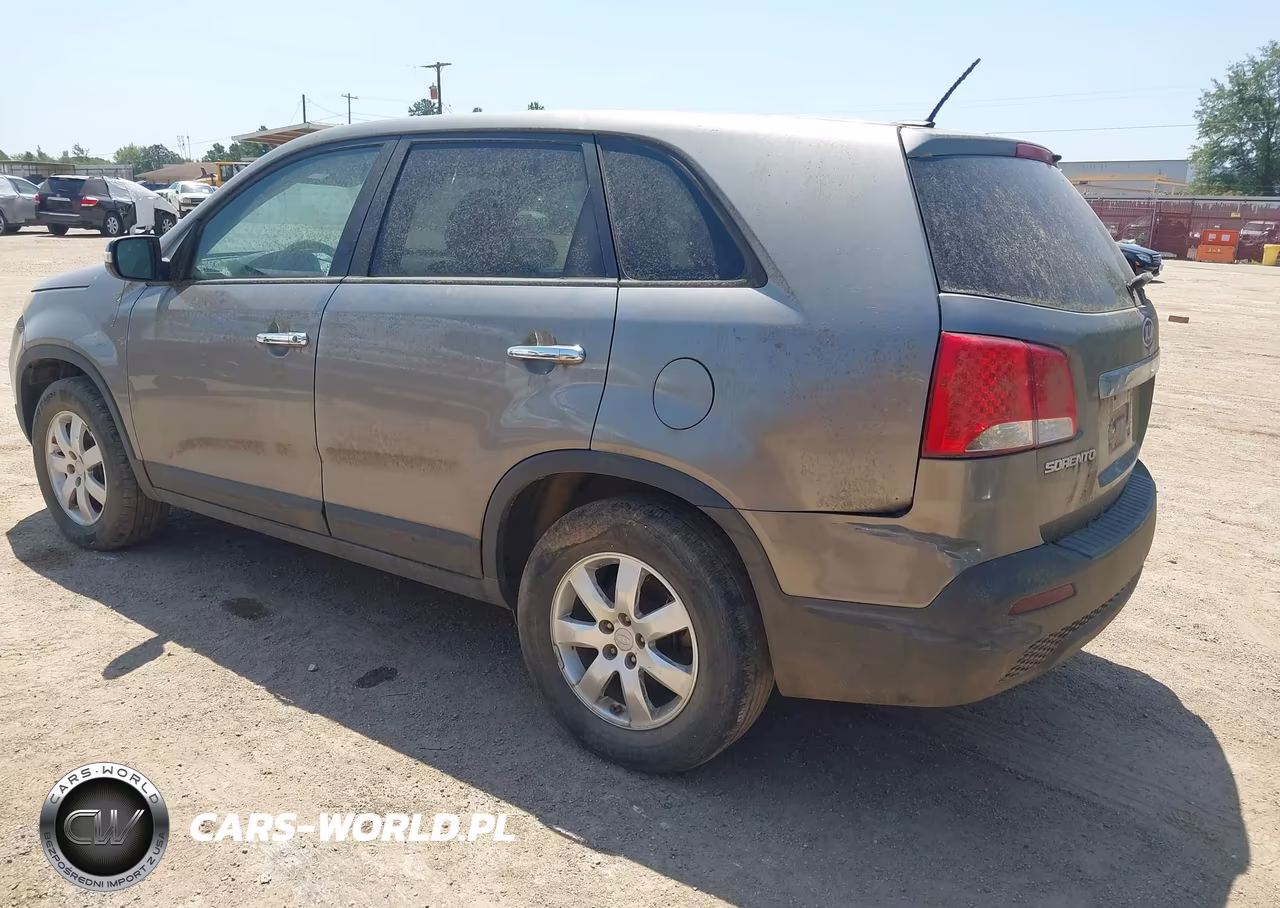 2012 Kia Sorento Lx VIN:5XYKT3A15CG199425 - 3