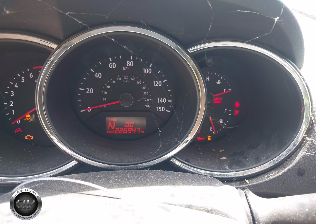 2012 Kia Sorento Lx VIN:5XYKT3A15CG199425 - 7